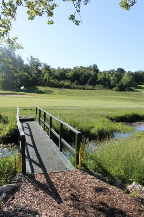 high friction golf course matting for bridges