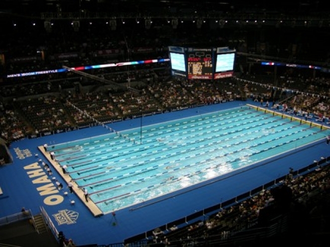 Aquatic Matting, Pool Deck Mats & Flooring - PEM Surface