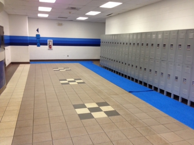 Slip Resistant Locker Room Flooring And Mats Pem Surface